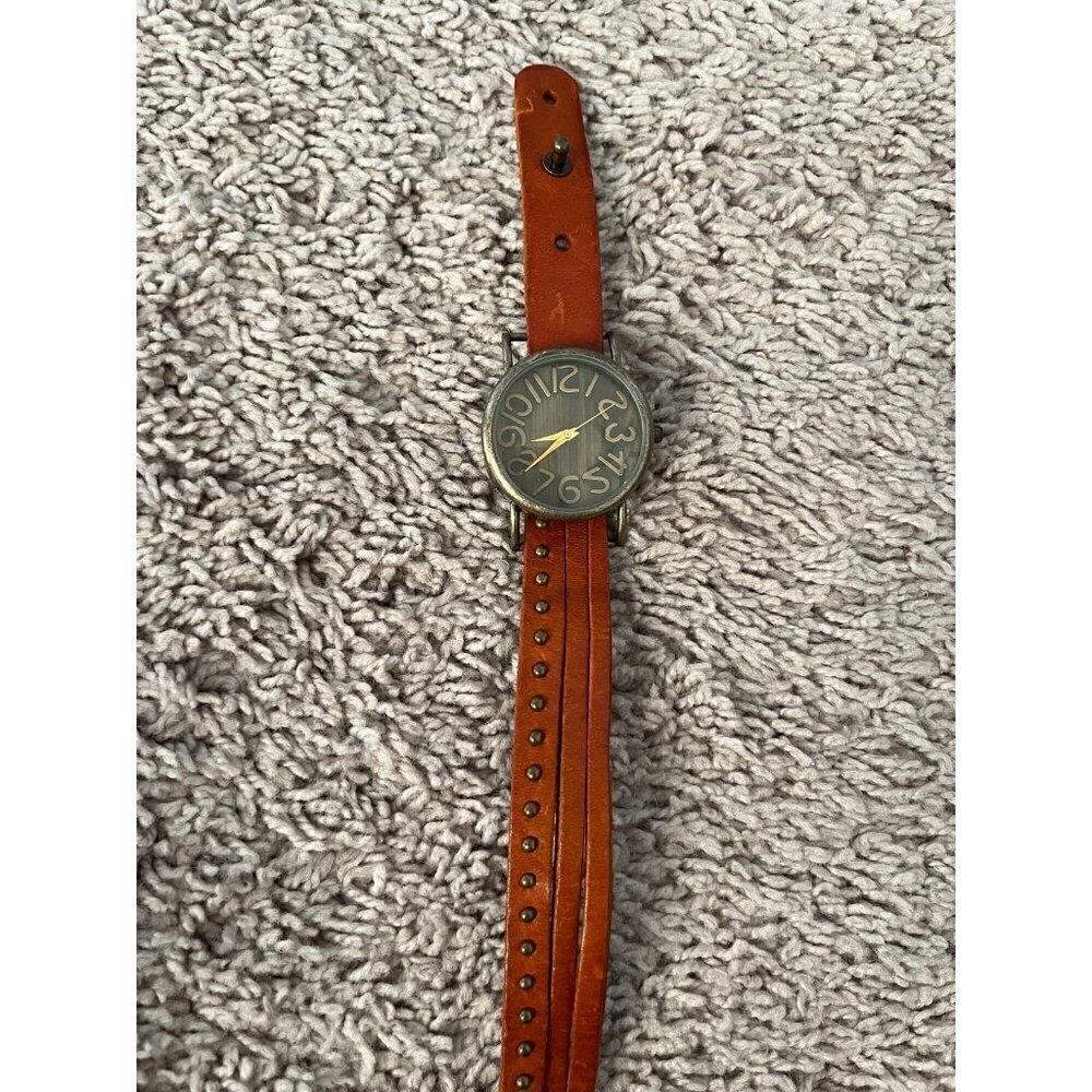 Watch - Picture 1 of 5